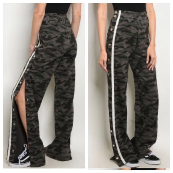 ✨LAST ONE✨Camo white striped side wide leg pants - Picture 5 of 8